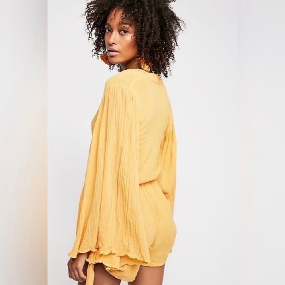 Free people /Jens Pirate Booty Chrysanthemum Romper - Picture 2 of 7